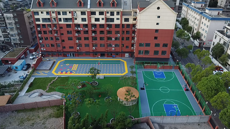 �ɶ��׶�԰�����ذ��˶�����